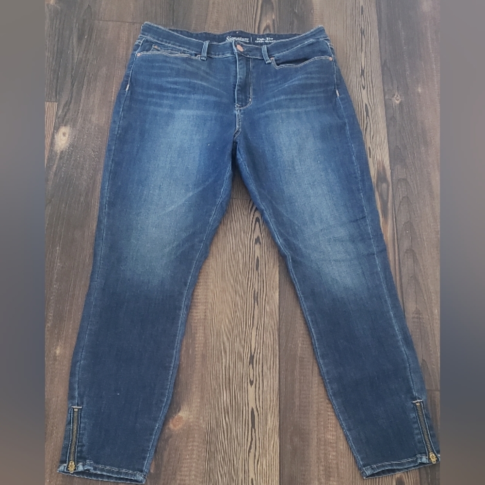 Signature Levi Denim Jeans Womens Sz 14